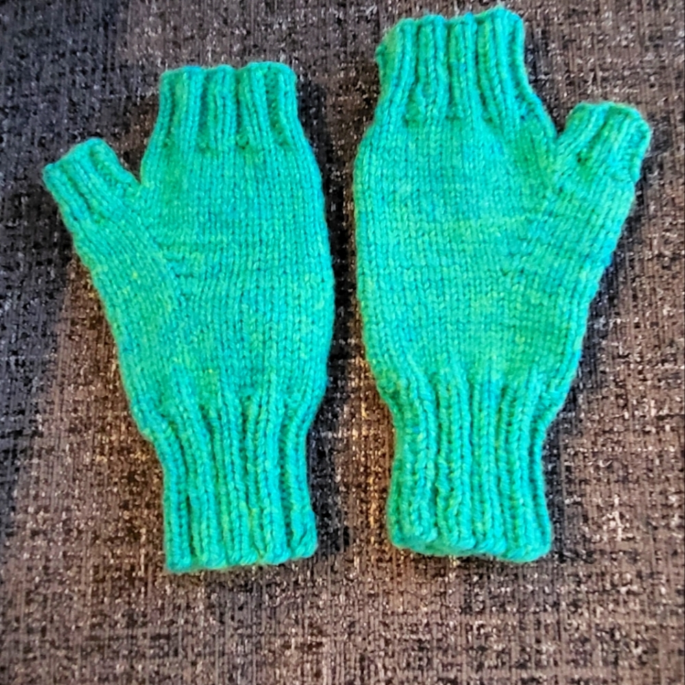 Fingerless gloves